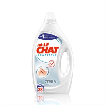 A bottle of Le Chat Sensitive Zero % laundry detergent on a white background with a faint reflection below.